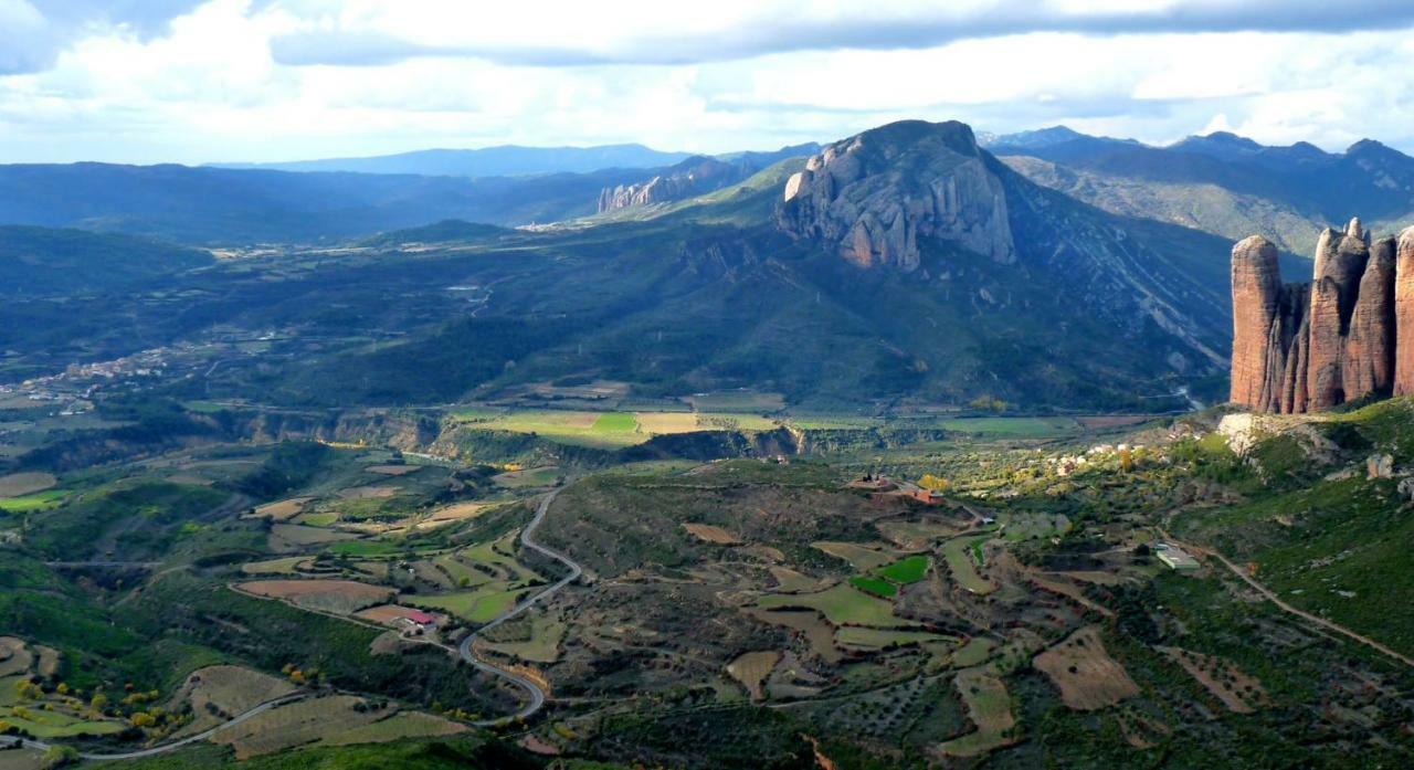 Natura Jordan Murillo de Gállego Exteriör bild